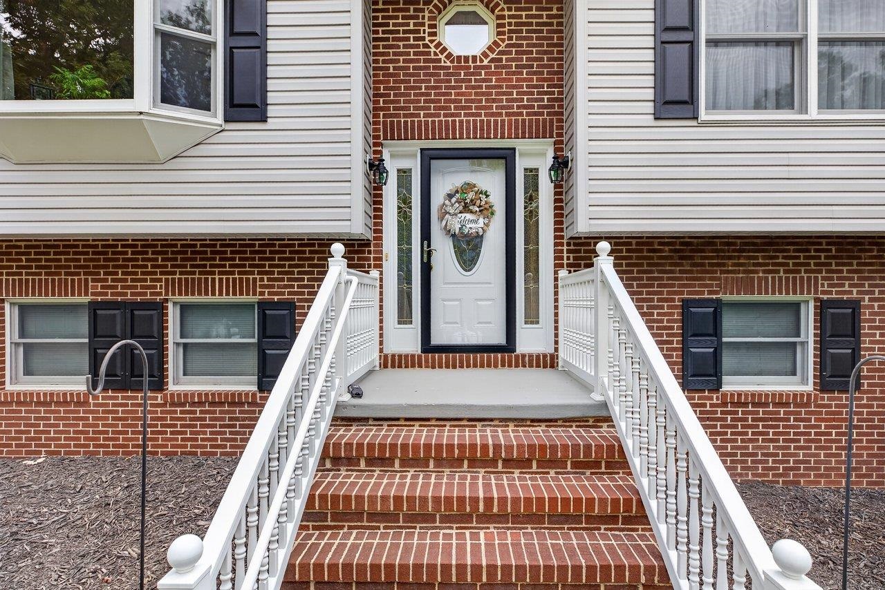 9779 SOUTH EAST SIDE HWY, ELKTON, Virginia 22827, 3 Bedrooms Bedrooms, ,2 BathroomsBathrooms,Residential,9779 SOUTH EAST SIDE HWY,682142 MLS # 682142 9779 SOUTH EAST SIDE HWY, ELKTON, Virginia 22827, 3 Bedrooms Bedrooms, ,2 BathroomsBathrooms,Residential,9779 SOUTH EAST SIDE HWY,682142 MLS # 682142