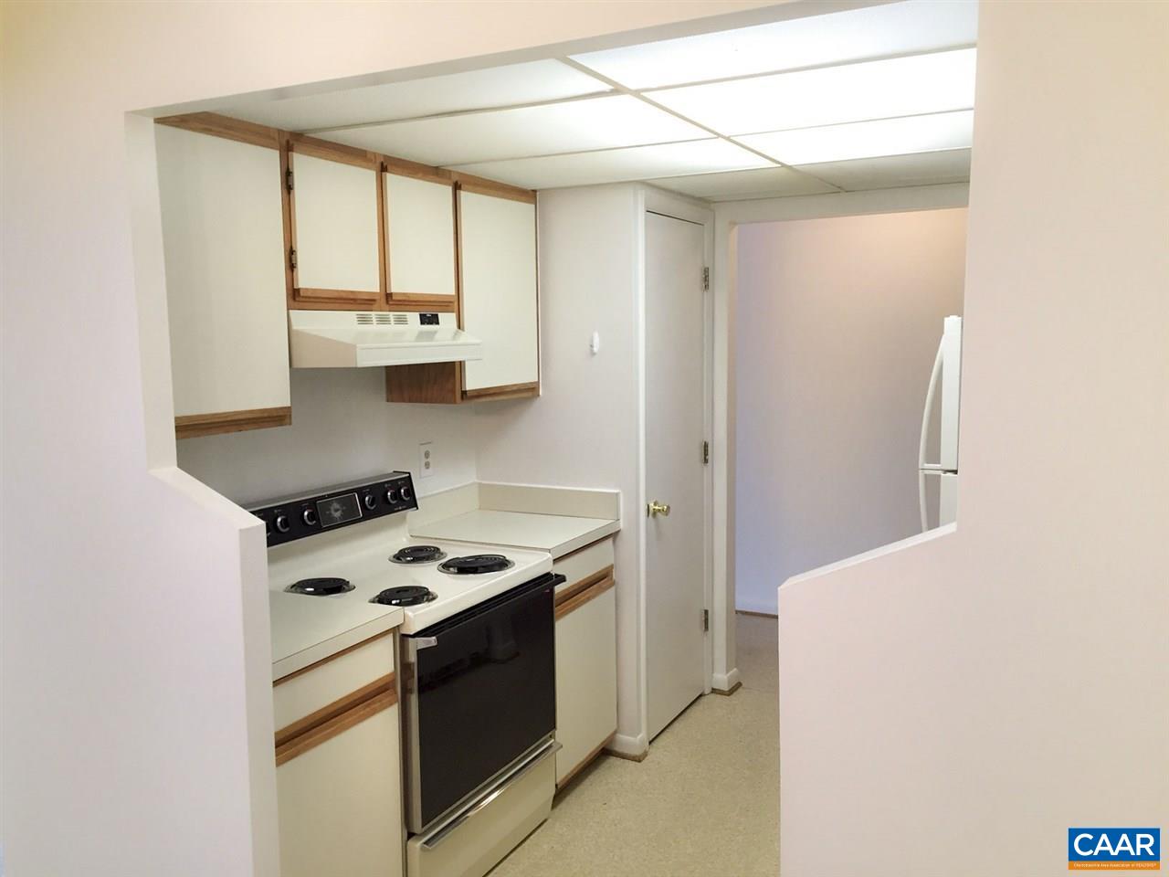 138 GREEN TURTLE LN, CHARLOTTESVILLE, Virginia 22901, 1 Bedroom Bedrooms, ,1 BathroomBathrooms,Residential,138 GREEN TURTLE LN,682145 MLS # 682145 138 GREEN TURTLE LN, CHARLOTTESVILLE, Virginia 22901, 1 Bedroom Bedrooms, ,1 BathroomBathrooms,Residential,138 GREEN TURTLE LN,682145 MLS # 682145