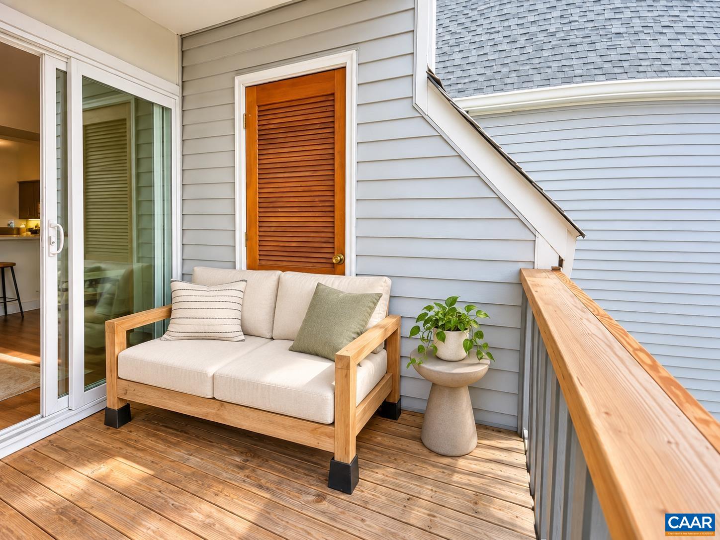 1243 CEDARS CT, CHARLOTTESVILLE, Virginia 22903, 1 Bedroom Bedrooms, ,1 BathroomBathrooms,Residential,1243 CEDARS CT,682150 MLS # 682150