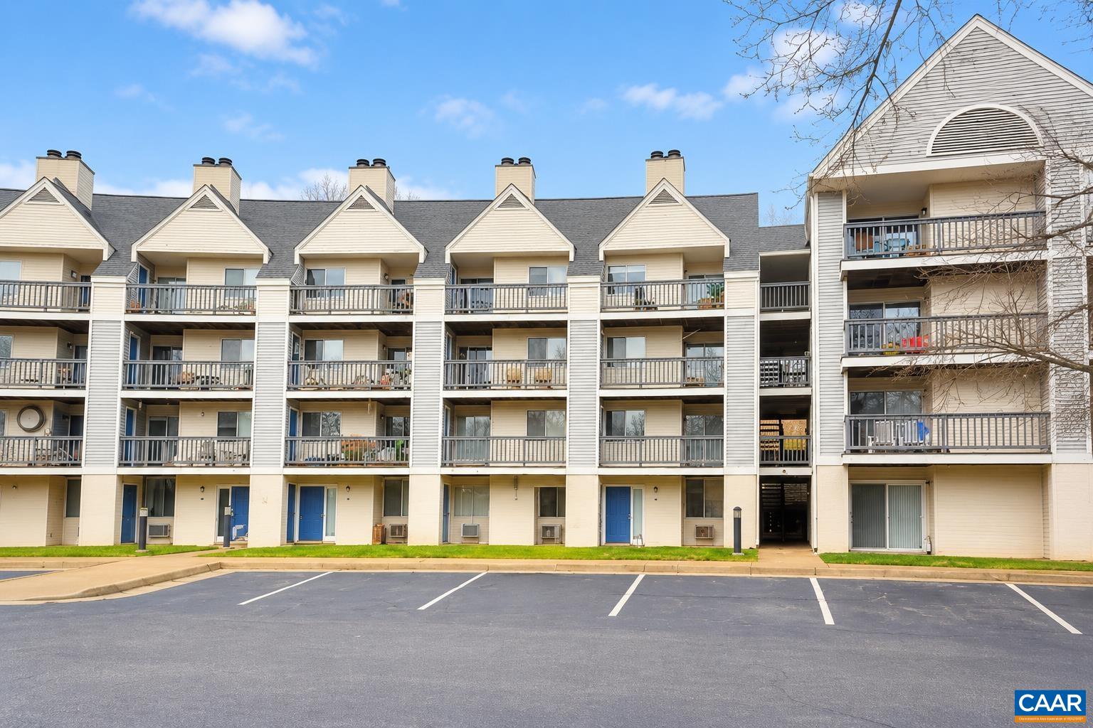 1243 CEDARS CT, CHARLOTTESVILLE, Virginia 22903, 1 Bedroom Bedrooms, ,1 BathroomBathrooms,Residential,1243 CEDARS CT,682150 MLS # 682150