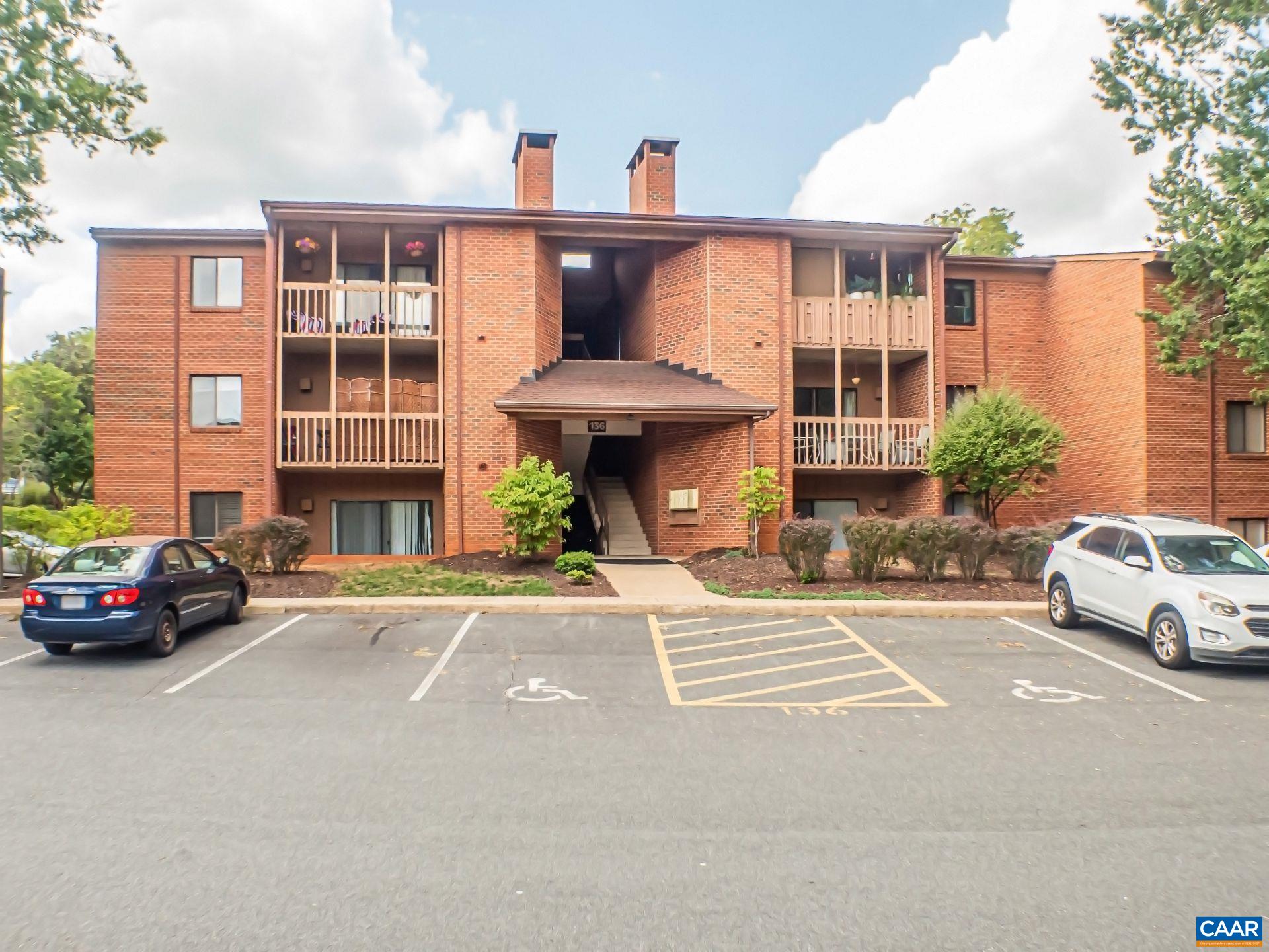 136 GREEN TURTLE LN, CHARLOTTESVILLE, Virginia 22901, 1 Bedroom Bedrooms, ,1 BathroomBathrooms,Residential,136 GREEN TURTLE LN,682155 MLS # 682155 136 GREEN TURTLE LN, CHARLOTTESVILLE, Virginia 22901, 1 Bedroom Bedrooms, ,1 BathroomBathrooms,Residential,136 GREEN TURTLE LN,682155 MLS # 682155