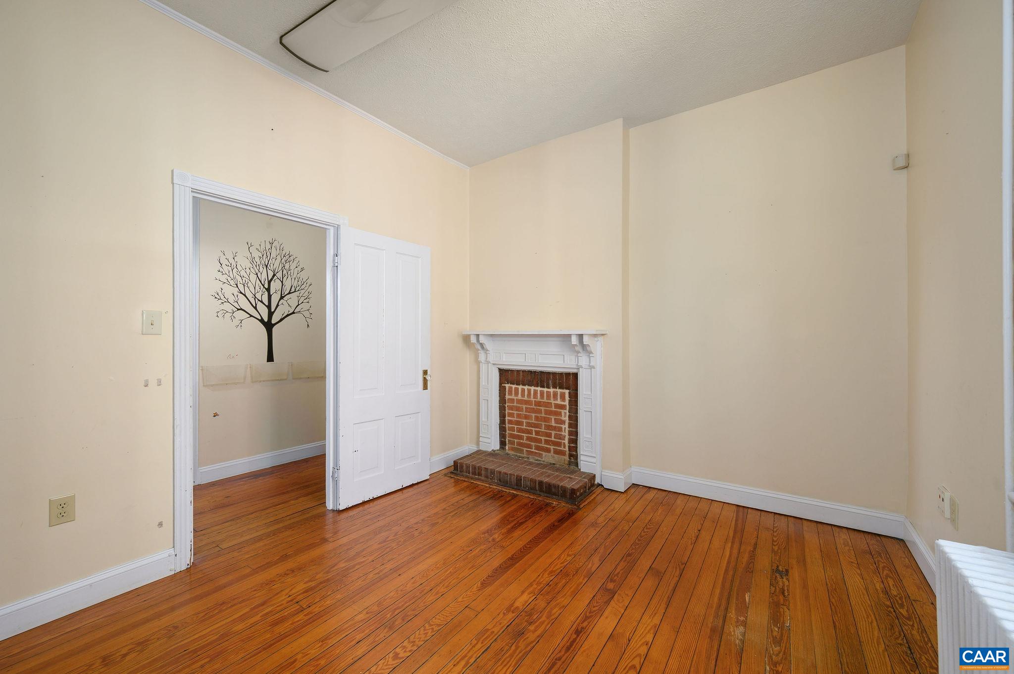 922 E JEFFERSON ST, CHARLOTTESVILLE, Virginia 22902, ,Land,922 E JEFFERSON ST,682165 MLS # 682165 922 E JEFFERSON ST, CHARLOTTESVILLE, Virginia 22902, ,Land,922 E JEFFERSON ST,682165 MLS # 682165