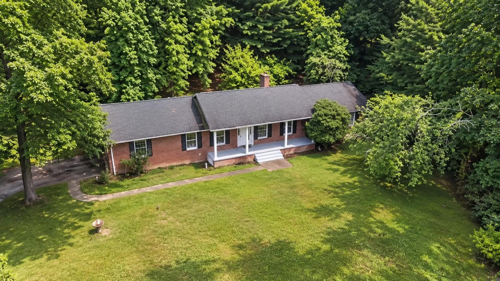 1266 SHADY LN, HOT SPRINGS, Virginia 24445, 3 Bedrooms Bedrooms, ,2 BathroomsBathrooms,Residential,1266 SHADY LN,682160 MLS # 682160 1266 SHADY LN, HOT SPRINGS, Virginia 24445, 3 Bedrooms Bedrooms, ,2 BathroomsBathrooms,Residential,1266 SHADY LN,682160 MLS # 682160