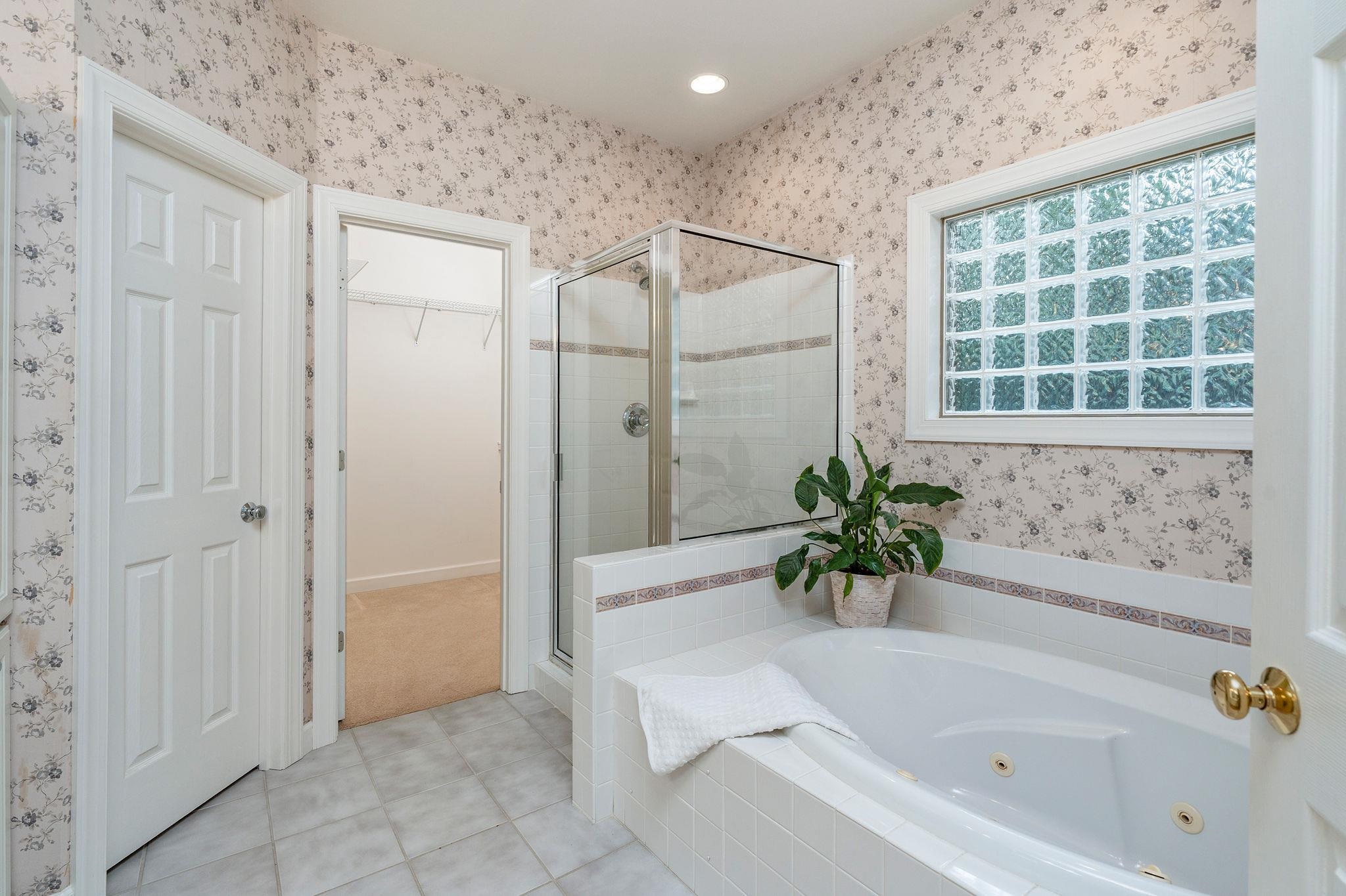 52 HICKORY WOODS DR, FISHERSVILLE, Virginia 22939, 4 Bedrooms Bedrooms, ,3 BathroomsBathrooms,Residential,52 HICKORY WOODS DR,682161 MLS # 682161 52 HICKORY WOODS DR, FISHERSVILLE, Virginia 22939, 4 Bedrooms Bedrooms, ,3 BathroomsBathrooms,Residential,52 HICKORY WOODS DR,682161 MLS # 682161