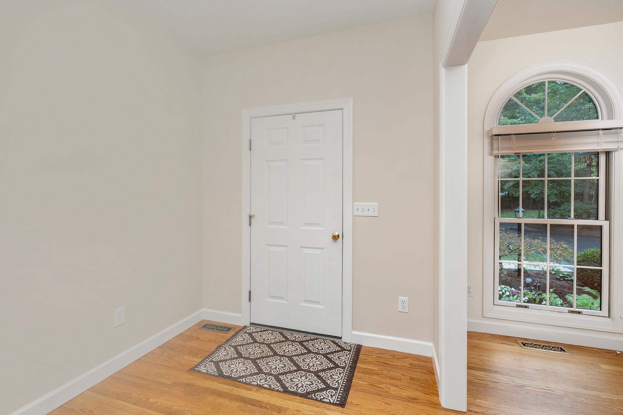 52 HICKORY WOODS DR, FISHERSVILLE, Virginia 22939, 4 Bedrooms Bedrooms, ,3 BathroomsBathrooms,Residential,52 HICKORY WOODS DR,682161 MLS # 682161 52 HICKORY WOODS DR, FISHERSVILLE, Virginia 22939, 4 Bedrooms Bedrooms, ,3 BathroomsBathrooms,Residential,52 HICKORY WOODS DR,682161 MLS # 682161