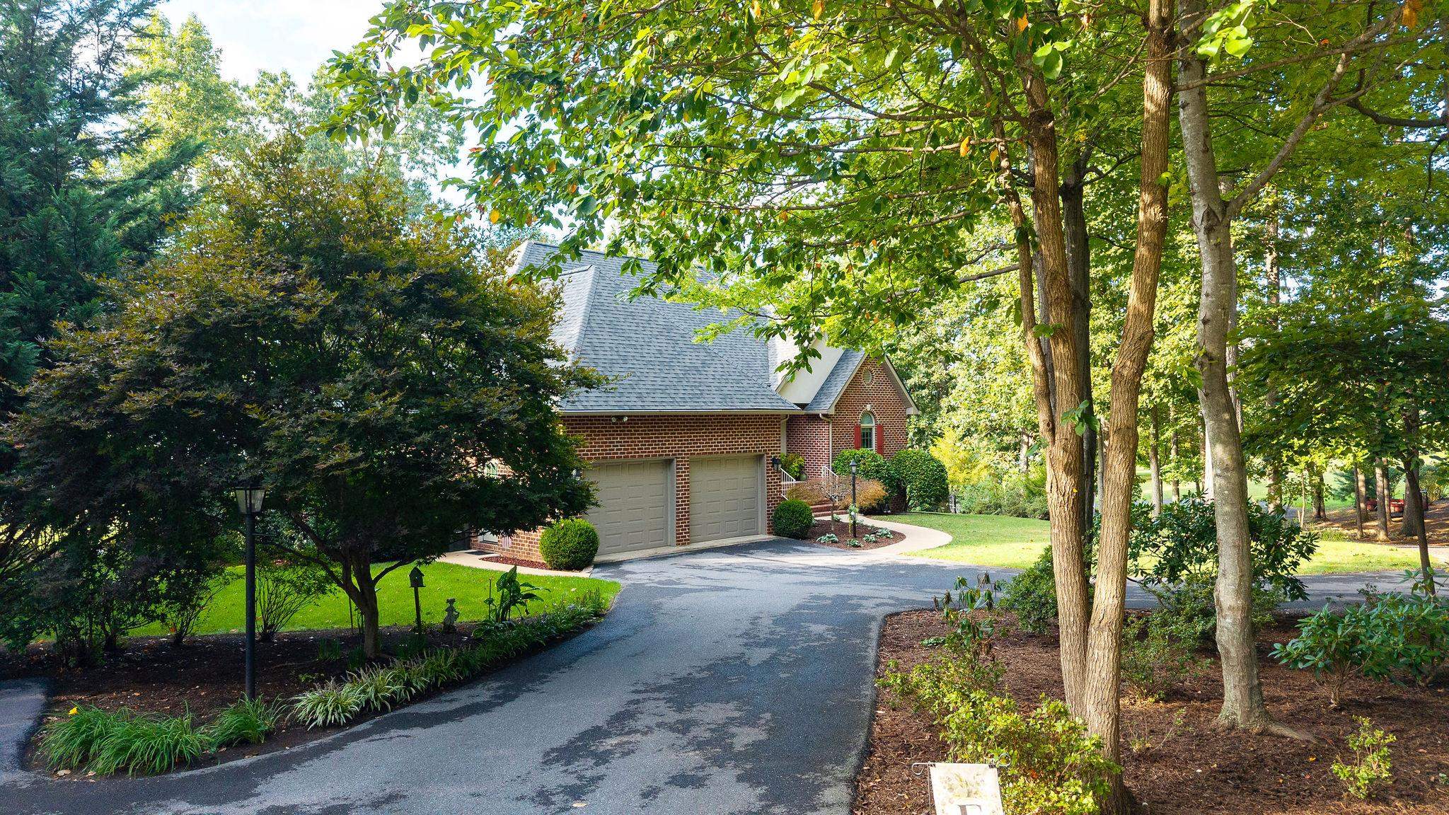 52 HICKORY WOODS DR, FISHERSVILLE, Virginia 22939, 4 Bedrooms Bedrooms, ,3 BathroomsBathrooms,Residential,52 HICKORY WOODS DR,682161 MLS # 682161 52 HICKORY WOODS DR, FISHERSVILLE, Virginia 22939, 4 Bedrooms Bedrooms, ,3 BathroomsBathrooms,Residential,52 HICKORY WOODS DR,682161 MLS # 682161