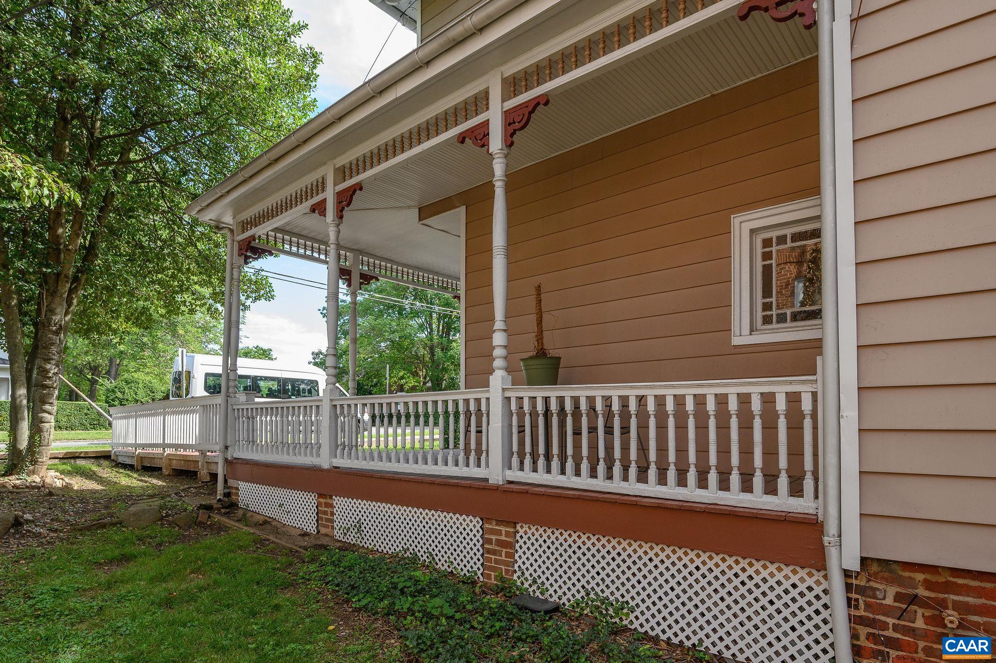 922 E JEFFERSON ST, CHARLOTTESVILLE, Virginia 22902, 4 Bedrooms Bedrooms, ,Residential,922 E JEFFERSON ST,682164 MLS # 682164