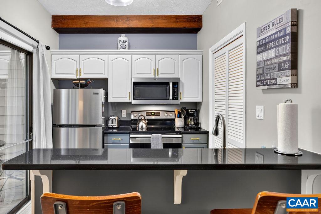 742 LAURELWOOD CONDOS, WINTERGREEN, Virginia 22967, 1 Bedroom Bedrooms, ,1 BathroomBathrooms,Residential,742 LAURELWOOD CONDOS,682166 MLS # 682166 742 LAURELWOOD CONDOS, WINTERGREEN, Virginia 22967, 1 Bedroom Bedrooms, ,1 BathroomBathrooms,Residential,742 LAURELWOOD CONDOS,682166 MLS # 682166