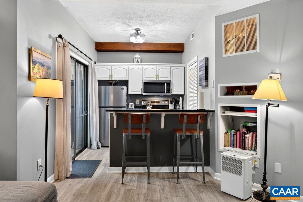 742 LAURELWOOD CONDOS, WINTERGREEN, Virginia 22967, 1 Bedroom Bedrooms, ,1 BathroomBathrooms,Residential,742 LAURELWOOD CONDOS,682166 MLS # 682166 742 LAURELWOOD CONDOS, WINTERGREEN, Virginia 22967, 1 Bedroom Bedrooms, ,1 BathroomBathrooms,Residential,742 LAURELWOOD CONDOS,682166 MLS # 682166