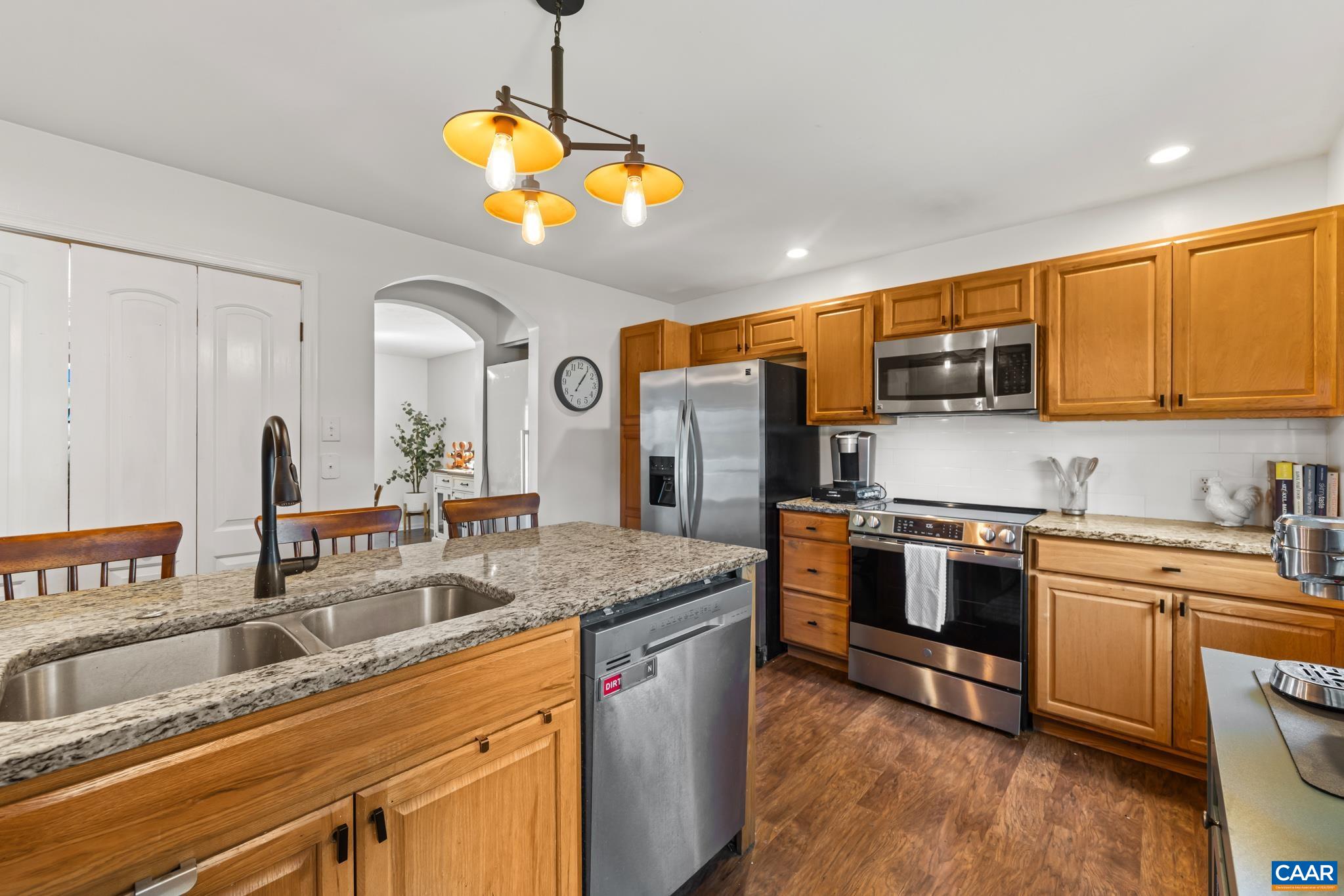 421 SUNSET DR, STANARDSVILLE, Virginia 22973, 3 Bedrooms Bedrooms, ,3 BathroomsBathrooms,Residential,421 SUNSET DR,682170 MLS # 682170 421 SUNSET DR, STANARDSVILLE, Virginia 22973, 3 Bedrooms Bedrooms, ,3 BathroomsBathrooms,Residential,421 SUNSET DR,682170 MLS # 682170