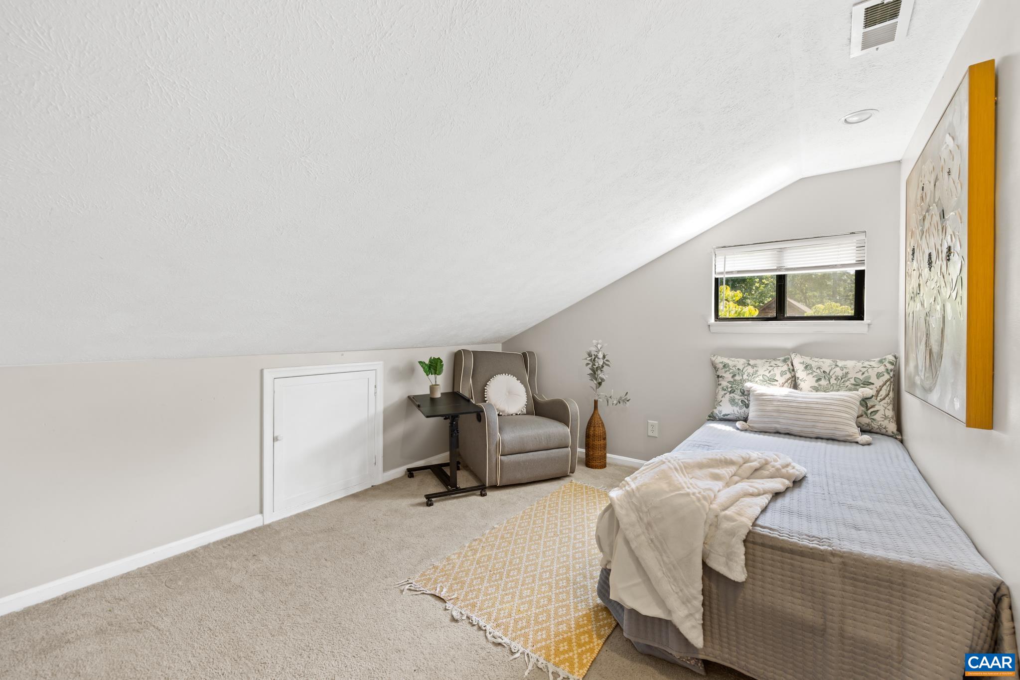 421 SUNSET DR, STANARDSVILLE, Virginia 22973, 3 Bedrooms Bedrooms, ,3 BathroomsBathrooms,Residential,421 SUNSET DR,682170 MLS # 682170 421 SUNSET DR, STANARDSVILLE, Virginia 22973, 3 Bedrooms Bedrooms, ,3 BathroomsBathrooms,Residential,421 SUNSET DR,682170 MLS # 682170