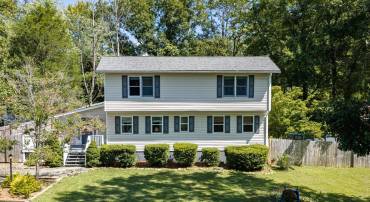 421 SUNSET DR, STANARDSVILLE, Virginia 22973, 3 Bedrooms Bedrooms, ,3 BathroomsBathrooms,Residential,421 SUNSET DR,682170 MLS # 682170