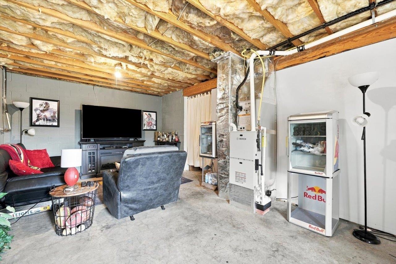 924 SHERWOOD AVE, WAYNESBORO, Virginia 22980, 3 Bedrooms Bedrooms, ,2 BathroomsBathrooms,Residential,924 SHERWOOD AVE,681633 MLS # 681633 924 SHERWOOD AVE, WAYNESBORO, Virginia 22980, 3 Bedrooms Bedrooms, ,2 BathroomsBathrooms,Residential,924 SHERWOOD AVE,681633 MLS # 681633