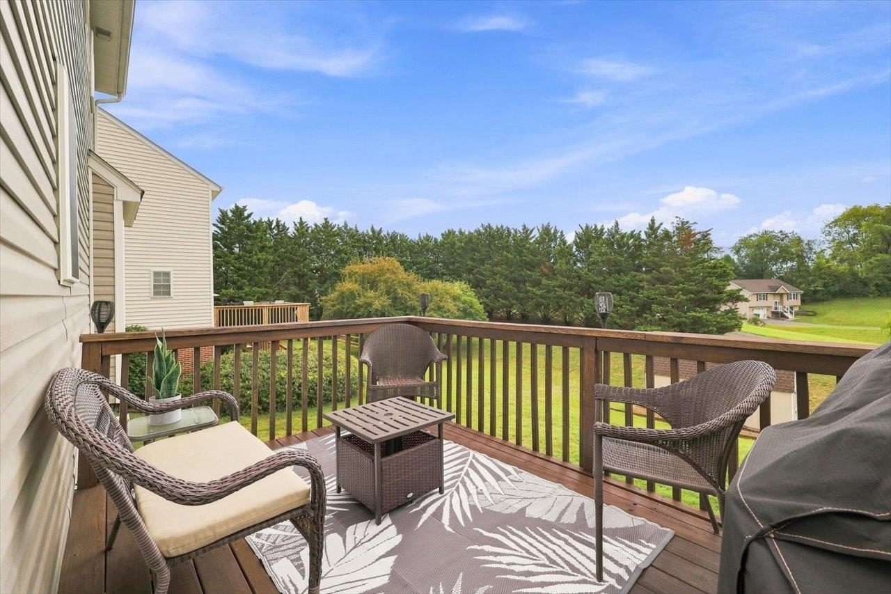 924 SHERWOOD AVE, WAYNESBORO, Virginia 22980, 3 Bedrooms Bedrooms, ,2 BathroomsBathrooms,Residential,924 SHERWOOD AVE,681633 MLS # 681633 924 SHERWOOD AVE, WAYNESBORO, Virginia 22980, 3 Bedrooms Bedrooms, ,2 BathroomsBathrooms,Residential,924 SHERWOOD AVE,681633 MLS # 681633