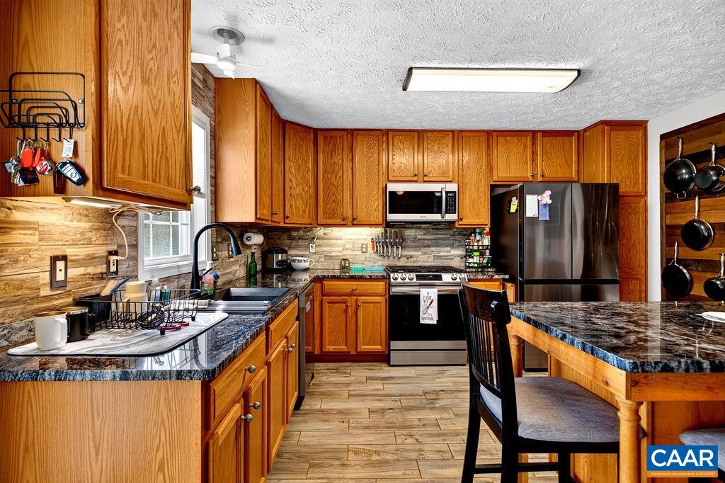 676 ROCKFISH SCHOOL LN, AFTON, Virginia 22920, 3 Bedrooms Bedrooms, ,2 BathroomsBathrooms,Residential,676 ROCKFISH SCHOOL LN,682179 MLS # 682179 676 ROCKFISH SCHOOL LN, AFTON, Virginia 22920, 3 Bedrooms Bedrooms, ,2 BathroomsBathrooms,Residential,676 ROCKFISH SCHOOL LN,682179 MLS # 682179