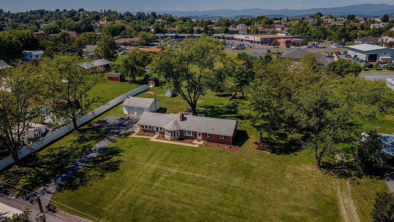 2325 MAPLE DR, ROCKINGHAM, Virginia 22801, 3 Bedrooms Bedrooms, ,2 BathroomsBathrooms,Residential,Well maintained ranch with basement on a .92 acre ,2325 MAPLE DR,682183 MLS # 682183 2325 MAPLE DR, ROCKINGHAM, Virginia 22801, 3 Bedrooms Bedrooms, ,2 BathroomsBathrooms,Residential,Well maintained ranch with basement on a .92 acre ,2325 MAPLE DR,682183 MLS # 682183