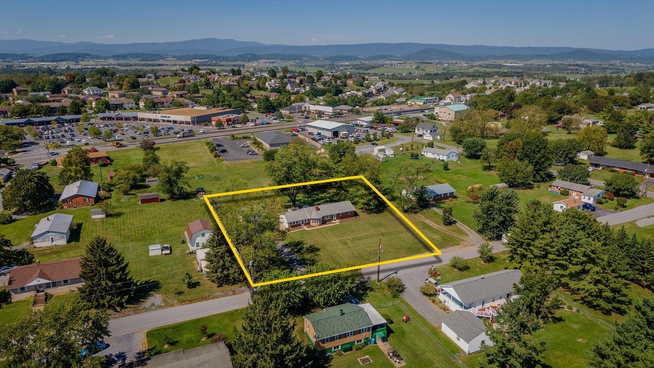2325 MAPLE DR, ROCKINGHAM, Virginia 22801, 3 Bedrooms Bedrooms, ,2 BathroomsBathrooms,Residential,Well maintained ranch with basement on a .92 acre ,2325 MAPLE DR,682183 MLS # 682183 2325 MAPLE DR, ROCKINGHAM, Virginia 22801, 3 Bedrooms Bedrooms, ,2 BathroomsBathrooms,Residential,Well maintained ranch with basement on a .92 acre ,2325 MAPLE DR,682183 MLS # 682183