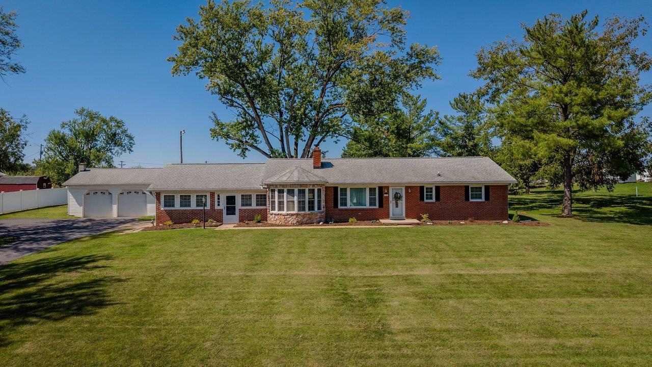 2325 MAPLE DR, ROCKINGHAM, Virginia 22801, 3 Bedrooms Bedrooms, ,2 BathroomsBathrooms,Residential,Well maintained ranch with basement on a .92 acre ,2325 MAPLE DR,682183 MLS # 682183 2325 MAPLE DR, ROCKINGHAM, Virginia 22801, 3 Bedrooms Bedrooms, ,2 BathroomsBathrooms,Residential,Well maintained ranch with basement on a .92 acre ,2325 MAPLE DR,682183 MLS # 682183