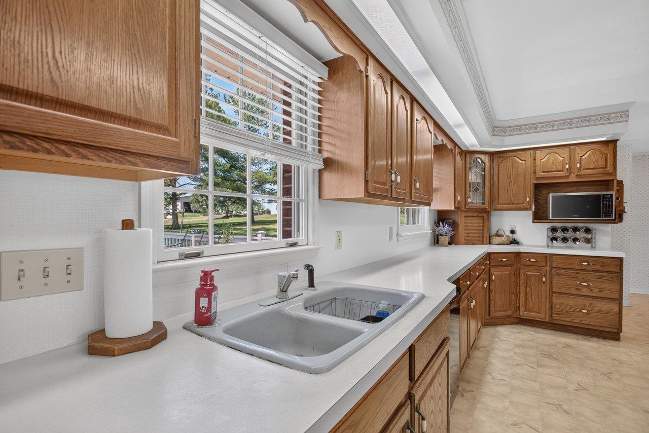 2325 MAPLE DR, ROCKINGHAM, Virginia 22801, 3 Bedrooms Bedrooms, ,2 BathroomsBathrooms,Residential,Well maintained ranch with basement on a .92 acre ,2325 MAPLE DR,682183 MLS # 682183 2325 MAPLE DR, ROCKINGHAM, Virginia 22801, 3 Bedrooms Bedrooms, ,2 BathroomsBathrooms,Residential,Well maintained ranch with basement on a .92 acre ,2325 MAPLE DR,682183 MLS # 682183