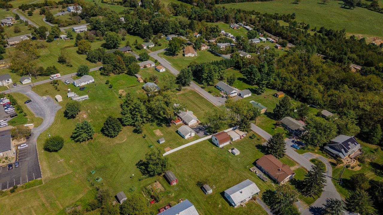 2325 MAPLE DR, ROCKINGHAM, Virginia 22801, 3 Bedrooms Bedrooms, ,2 BathroomsBathrooms,Residential,Well maintained ranch with basement on a .92 acre ,2325 MAPLE DR,682183 MLS # 682183 2325 MAPLE DR, ROCKINGHAM, Virginia 22801, 3 Bedrooms Bedrooms, ,2 BathroomsBathrooms,Residential,Well maintained ranch with basement on a .92 acre ,2325 MAPLE DR,682183 MLS # 682183