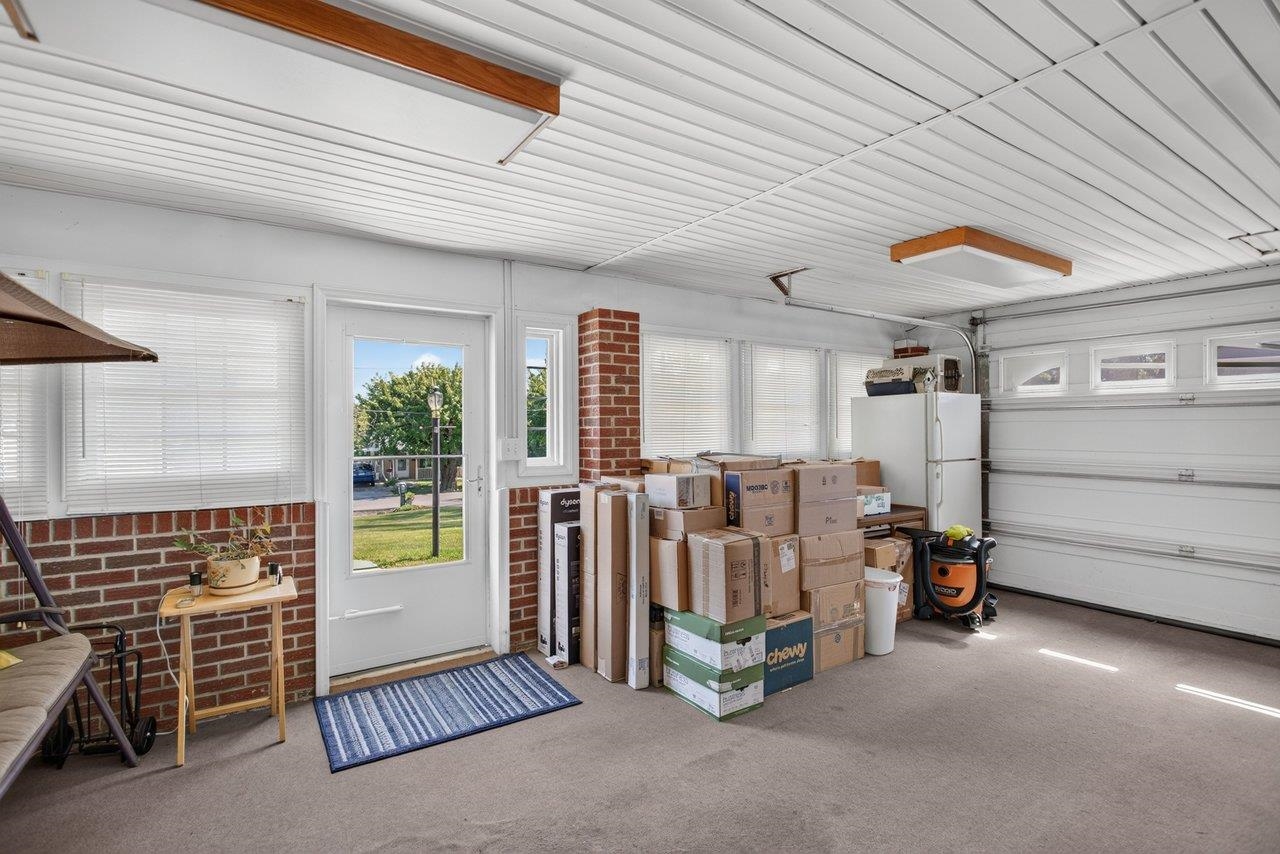 2325 MAPLE DR, ROCKINGHAM, Virginia 22801, 3 Bedrooms Bedrooms, ,2 BathroomsBathrooms,Residential,Well maintained ranch with basement on a .92 acre ,2325 MAPLE DR,682183 MLS # 682183 2325 MAPLE DR, ROCKINGHAM, Virginia 22801, 3 Bedrooms Bedrooms, ,2 BathroomsBathrooms,Residential,Well maintained ranch with basement on a .92 acre ,2325 MAPLE DR,682183 MLS # 682183