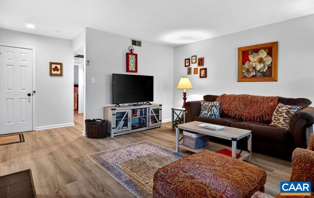 2050 STONE RIDGE CONDOS, ROSELAND, Virginia 22967, 2 Bedrooms Bedrooms, ,2 BathroomsBathrooms,Residential,2050 STONE RIDGE CONDOS,682185 MLS # 682185 2050 STONE RIDGE CONDOS, ROSELAND, Virginia 22967, 2 Bedrooms Bedrooms, ,2 BathroomsBathrooms,Residential,2050 STONE RIDGE CONDOS,682185 MLS # 682185