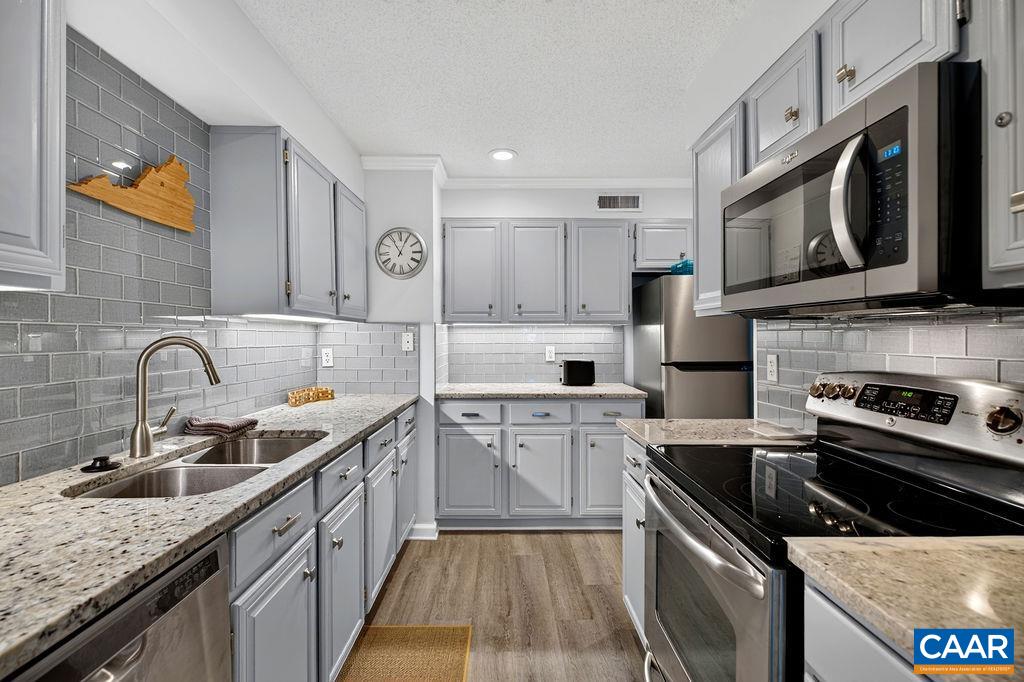 2050 STONE RIDGE CONDOS, ROSELAND, Virginia 22967, 2 Bedrooms Bedrooms, ,2 BathroomsBathrooms,Residential,2050 STONE RIDGE CONDOS,682185 MLS # 682185 2050 STONE RIDGE CONDOS, ROSELAND, Virginia 22967, 2 Bedrooms Bedrooms, ,2 BathroomsBathrooms,Residential,2050 STONE RIDGE CONDOS,682185 MLS # 682185