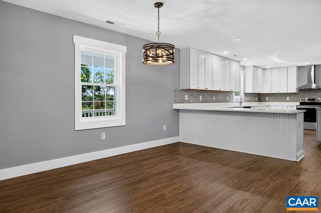 75 BRUSHY KNOB LN, STAUNTON, Virginia 24401, 5 Bedrooms Bedrooms, ,3 BathroomsBathrooms,Residential,75 BRUSHY KNOB LN,682191 MLS # 682191