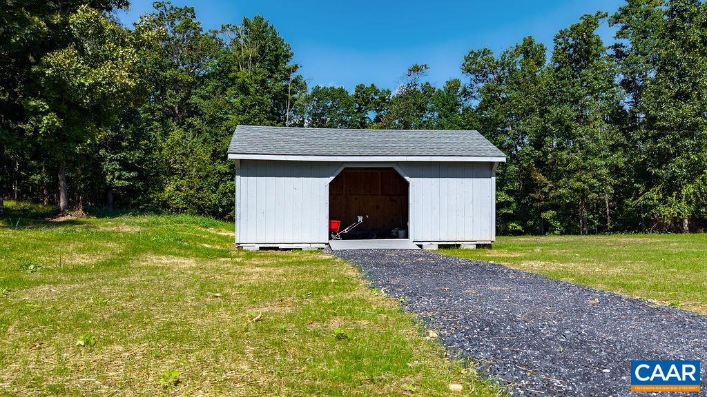 75 BRUSHY KNOB LN, STAUNTON, Virginia 24401, 5 Bedrooms Bedrooms, ,3 BathroomsBathrooms,Residential,75 BRUSHY KNOB LN,682191 MLS # 682191