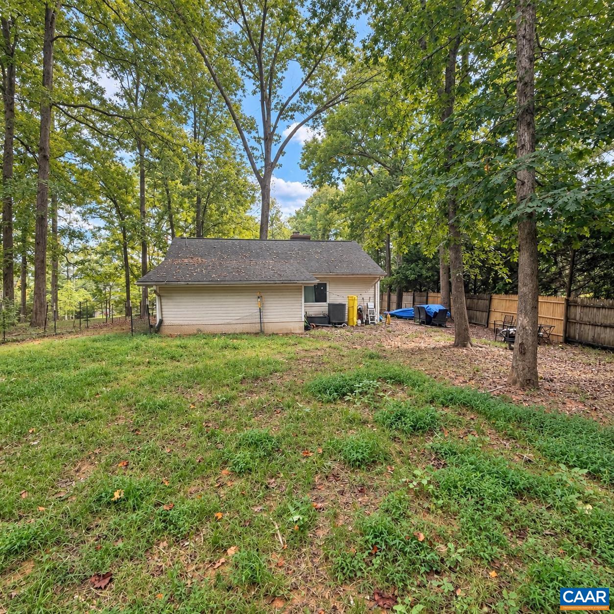 596 NORTH LAKESHORE DR, LOUISA, Virginia 23093, 3 Bedrooms Bedrooms, ,1 BathroomBathrooms,Residential,596 NORTH LAKESHORE DR,682194 MLS # 682194