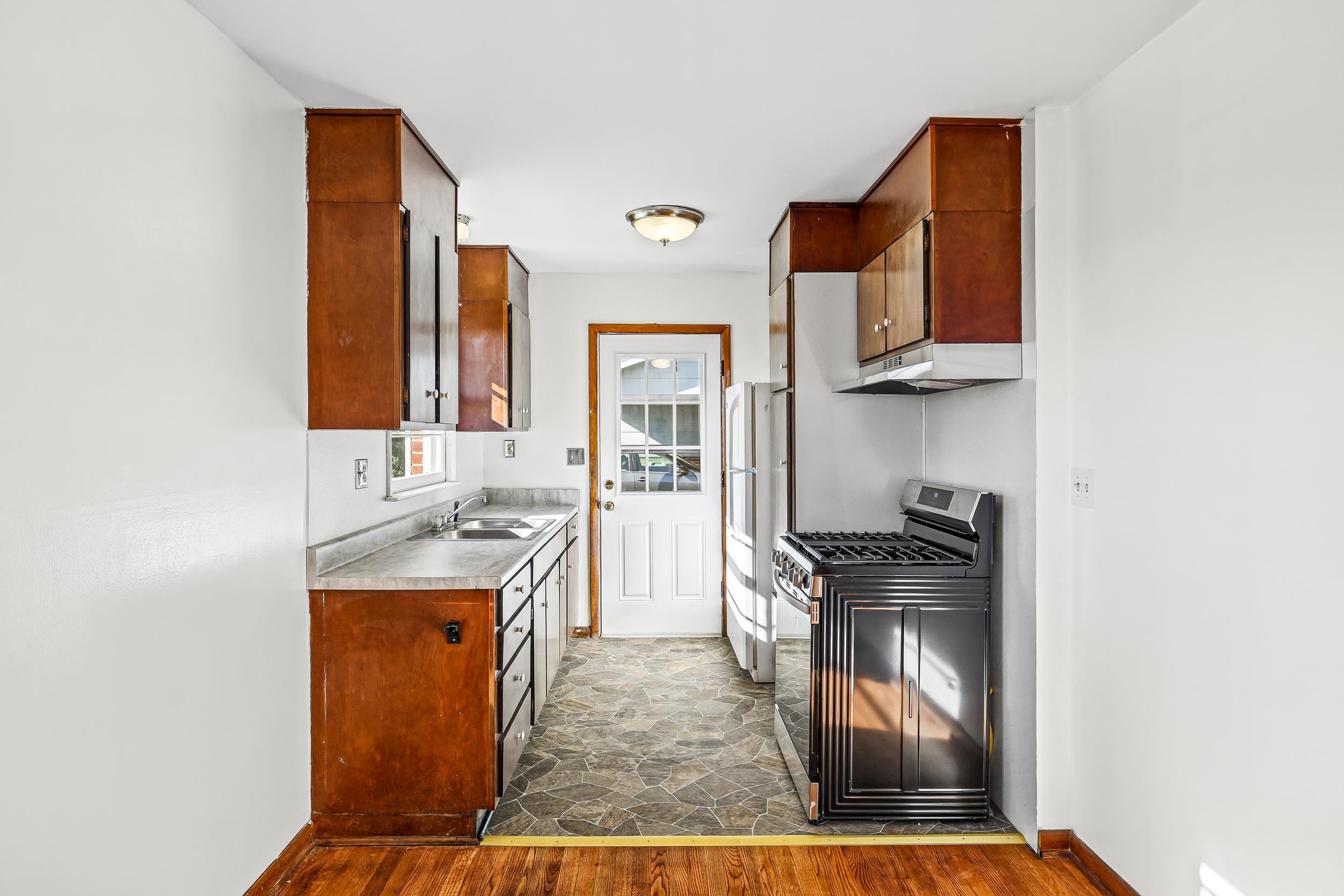 316 MONUMENT DR, STAUNTON, Virginia 24441, 3 Bedrooms Bedrooms, ,1 BathroomBathrooms,Residential,316 Monument Drive, Staunton, Va 24441,316 MONUMENT DR,682196 MLS # 682196 316 MONUMENT DR, STAUNTON, Virginia 24441, 3 Bedrooms Bedrooms, ,1 BathroomBathrooms,Residential,316 Monument Drive, Staunton, Va 24441,316 MONUMENT DR,682196 MLS # 682196