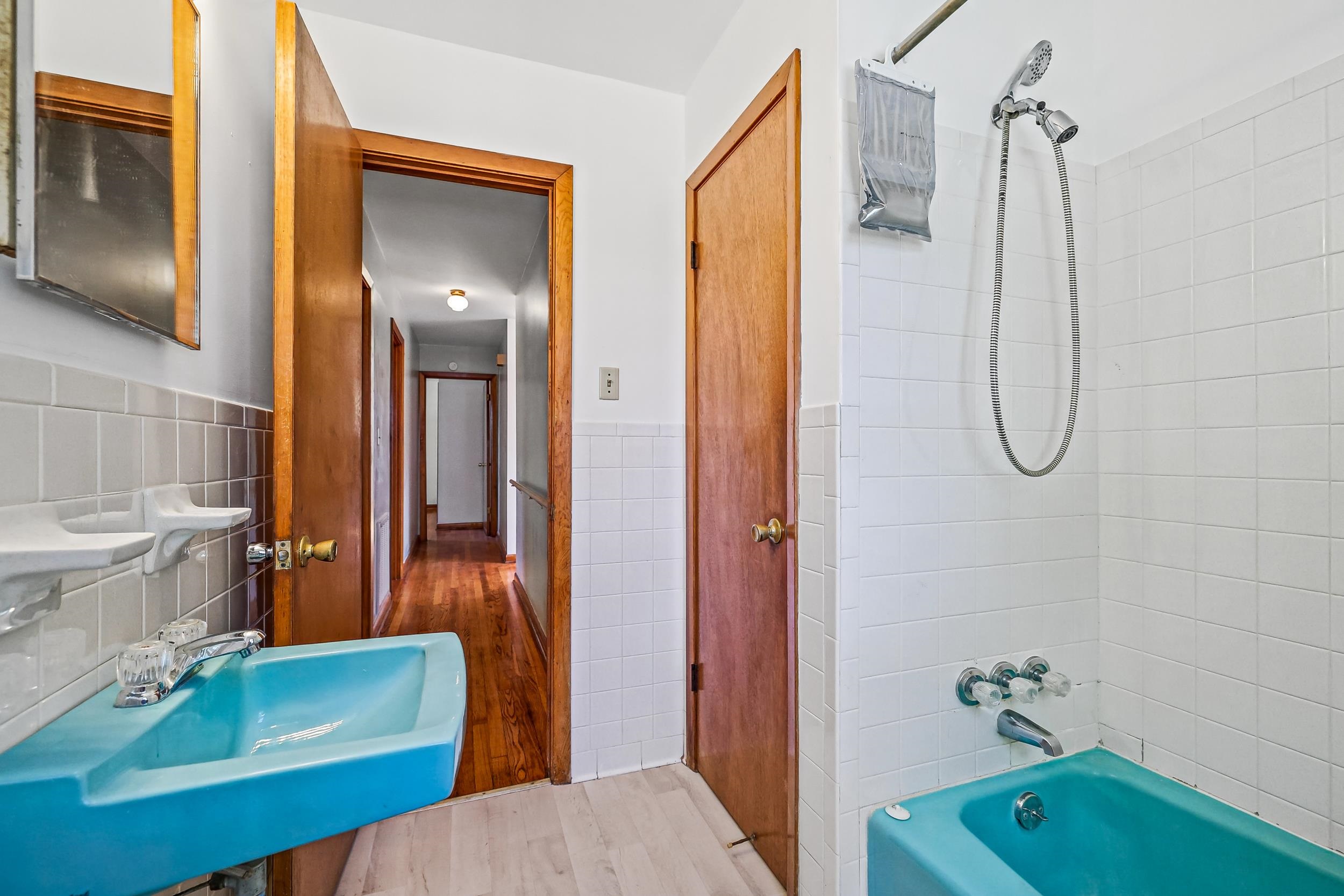 316 MONUMENT DR, STAUNTON, Virginia 24441, 3 Bedrooms Bedrooms, ,1 BathroomBathrooms,Residential,316 Monument Drive, Staunton, Va 24441,316 MONUMENT DR,682196 MLS # 682196 316 MONUMENT DR, STAUNTON, Virginia 24441, 3 Bedrooms Bedrooms, ,1 BathroomBathrooms,Residential,316 Monument Drive, Staunton, Va 24441,316 MONUMENT DR,682196 MLS # 682196