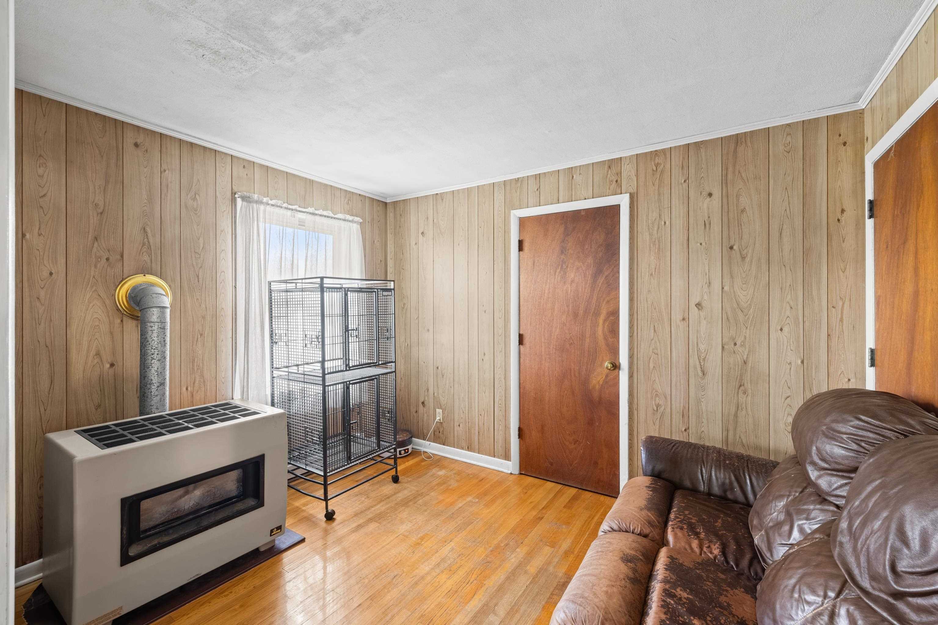 3284 MORRIS MILL RD, STAUNTON, Virginia 24401, 3 Bedrooms Bedrooms, ,1 BathroomBathrooms,Residential,3284 MORRIS MILL RD,682199 MLS # 682199 3284 MORRIS MILL RD, STAUNTON, Virginia 24401, 3 Bedrooms Bedrooms, ,1 BathroomBathrooms,Residential,3284 MORRIS MILL RD,682199 MLS # 682199