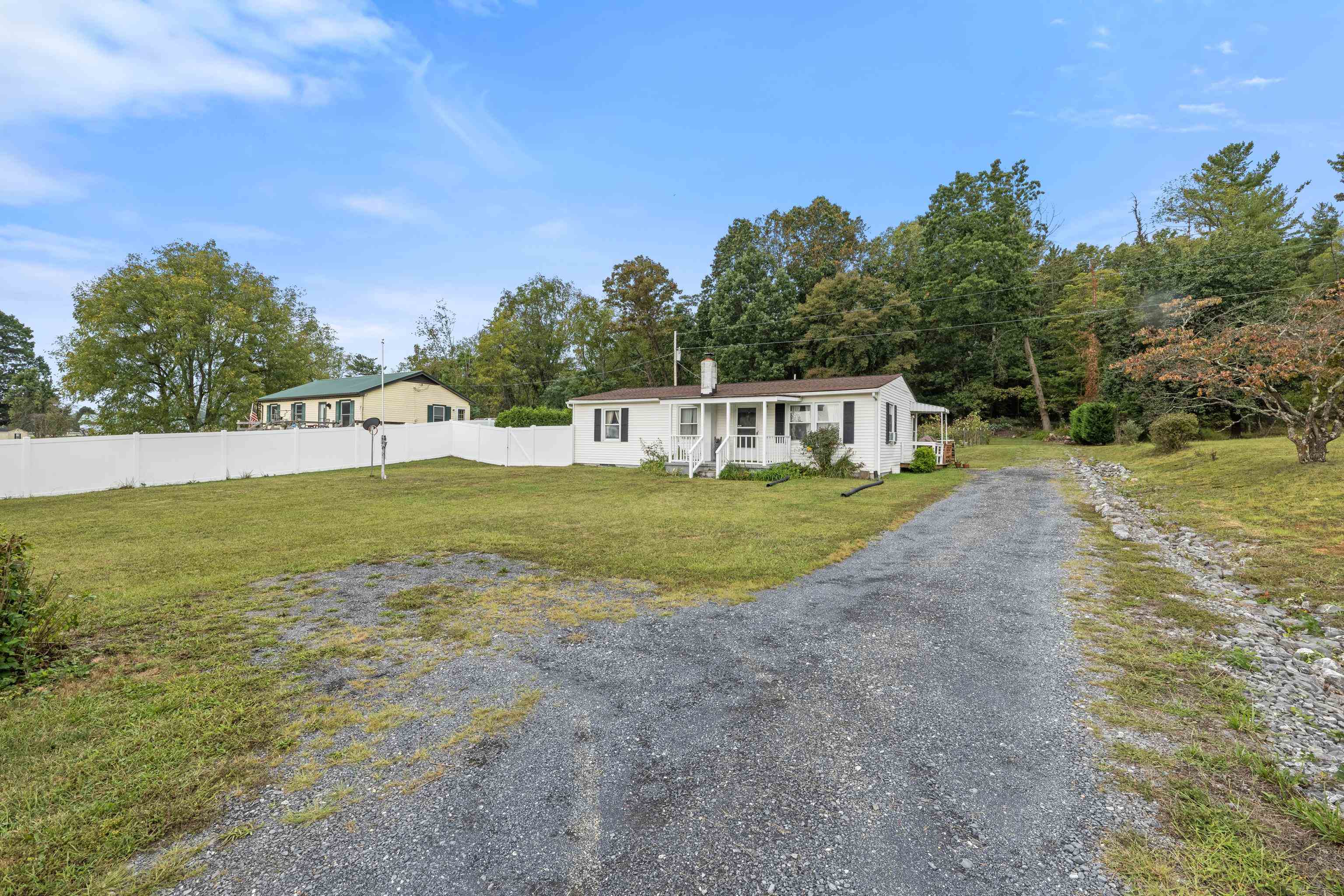 3284 MORRIS MILL RD, STAUNTON, Virginia 24401, 3 Bedrooms Bedrooms, ,1 BathroomBathrooms,Residential,3284 MORRIS MILL RD,682199 MLS # 682199 3284 MORRIS MILL RD, STAUNTON, Virginia 24401, 3 Bedrooms Bedrooms, ,1 BathroomBathrooms,Residential,3284 MORRIS MILL RD,682199 MLS # 682199