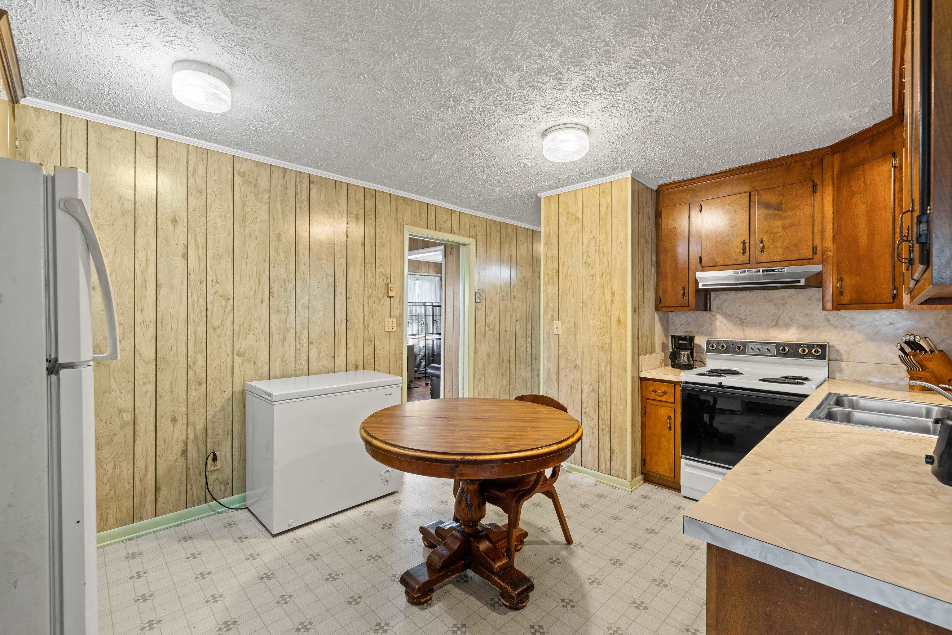 3284 MORRIS MILL RD, STAUNTON, Virginia 24401, 3 Bedrooms Bedrooms, ,1 BathroomBathrooms,Residential,3284 MORRIS MILL RD,682199 MLS # 682199 3284 MORRIS MILL RD, STAUNTON, Virginia 24401, 3 Bedrooms Bedrooms, ,1 BathroomBathrooms,Residential,3284 MORRIS MILL RD,682199 MLS # 682199