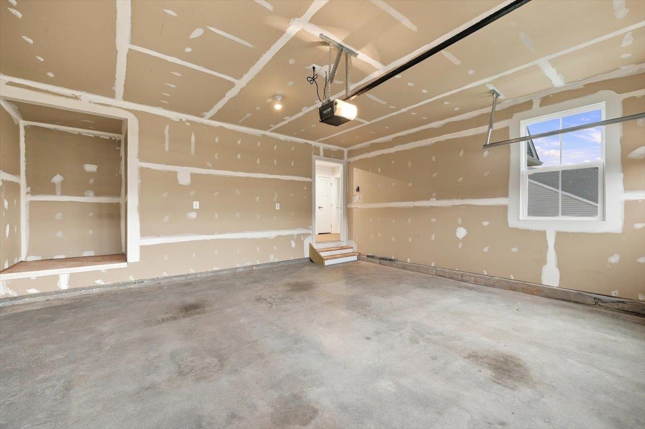 4570 MELVILLE ST, ROCKINGHAM, Virginia 22801, 3 Bedrooms Bedrooms, ,2 BathroomsBathrooms,Residential,4570 MELVILLE ST,682200 MLS # 682200 4570 MELVILLE ST, ROCKINGHAM, Virginia 22801, 3 Bedrooms Bedrooms, ,2 BathroomsBathrooms,Residential,4570 MELVILLE ST,682200 MLS # 682200
