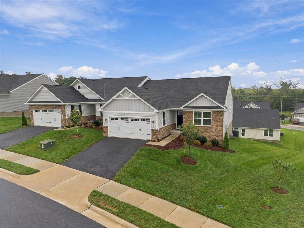 4570 MELVILLE ST, ROCKINGHAM, Virginia 22801, 3 Bedrooms Bedrooms, ,2 BathroomsBathrooms,Residential,4570 MELVILLE ST,682200 MLS # 682200 4570 MELVILLE ST, ROCKINGHAM, Virginia 22801, 3 Bedrooms Bedrooms, ,2 BathroomsBathrooms,Residential,4570 MELVILLE ST,682200 MLS # 682200