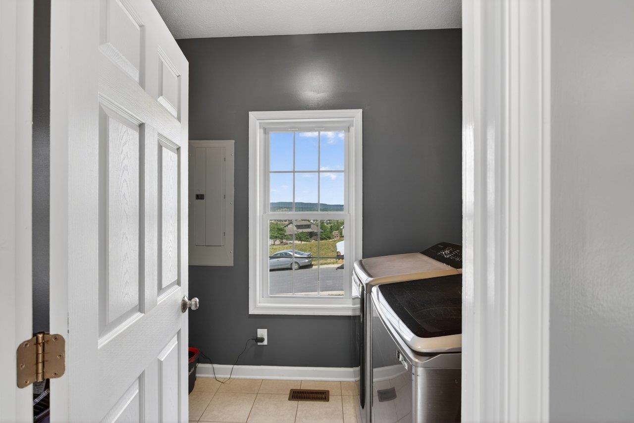 351 RAYANN LN, BROADWAY, Virginia 22815, 3 Bedrooms Bedrooms, ,2 BathroomsBathrooms,Residential,351 RAYANN LN,677607 MLS # 677607 351 RAYANN LN, BROADWAY, Virginia 22815, 3 Bedrooms Bedrooms, ,2 BathroomsBathrooms,Residential,351 RAYANN LN,677607 MLS # 677607