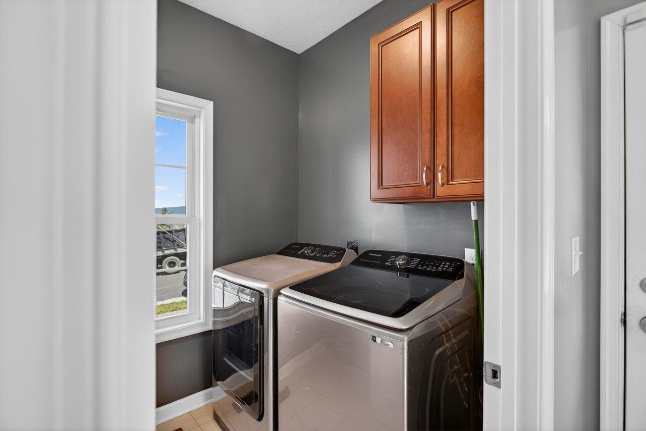 351 RAYANN LN, BROADWAY, Virginia 22815, 3 Bedrooms Bedrooms, ,2 BathroomsBathrooms,Residential,351 RAYANN LN,677607 MLS # 677607 351 RAYANN LN, BROADWAY, Virginia 22815, 3 Bedrooms Bedrooms, ,2 BathroomsBathrooms,Residential,351 RAYANN LN,677607 MLS # 677607