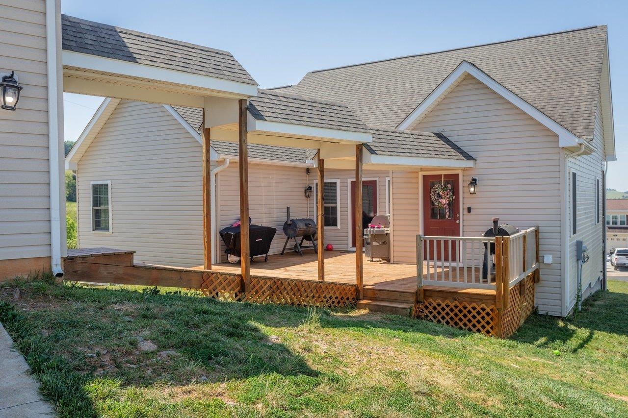 351 RAYANN LN, BROADWAY, Virginia 22815, 3 Bedrooms Bedrooms, ,2 BathroomsBathrooms,Residential,351 RAYANN LN,677607 MLS # 677607 351 RAYANN LN, BROADWAY, Virginia 22815, 3 Bedrooms Bedrooms, ,2 BathroomsBathrooms,Residential,351 RAYANN LN,677607 MLS # 677607