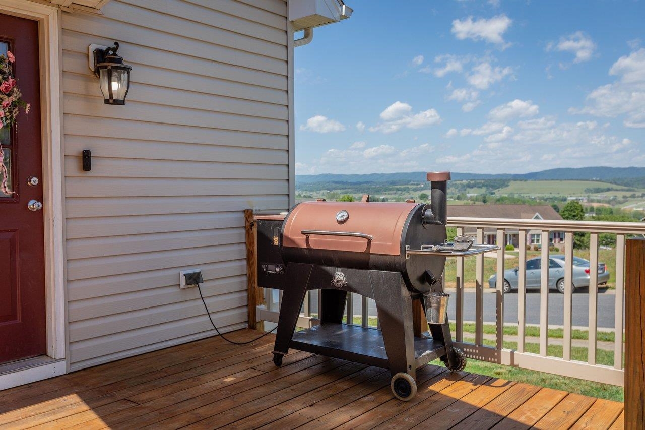 351 RAYANN LN, BROADWAY, Virginia 22815, 3 Bedrooms Bedrooms, ,2 BathroomsBathrooms,Residential,351 RAYANN LN,677607 MLS # 677607 351 RAYANN LN, BROADWAY, Virginia 22815, 3 Bedrooms Bedrooms, ,2 BathroomsBathrooms,Residential,351 RAYANN LN,677607 MLS # 677607