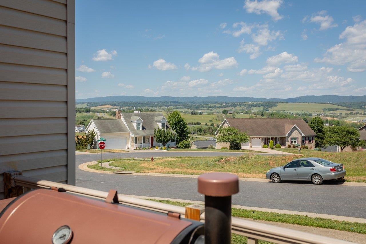 351 RAYANN LN, BROADWAY, Virginia 22815, 3 Bedrooms Bedrooms, ,2 BathroomsBathrooms,Residential,351 RAYANN LN,677607 MLS # 677607 351 RAYANN LN, BROADWAY, Virginia 22815, 3 Bedrooms Bedrooms, ,2 BathroomsBathrooms,Residential,351 RAYANN LN,677607 MLS # 677607