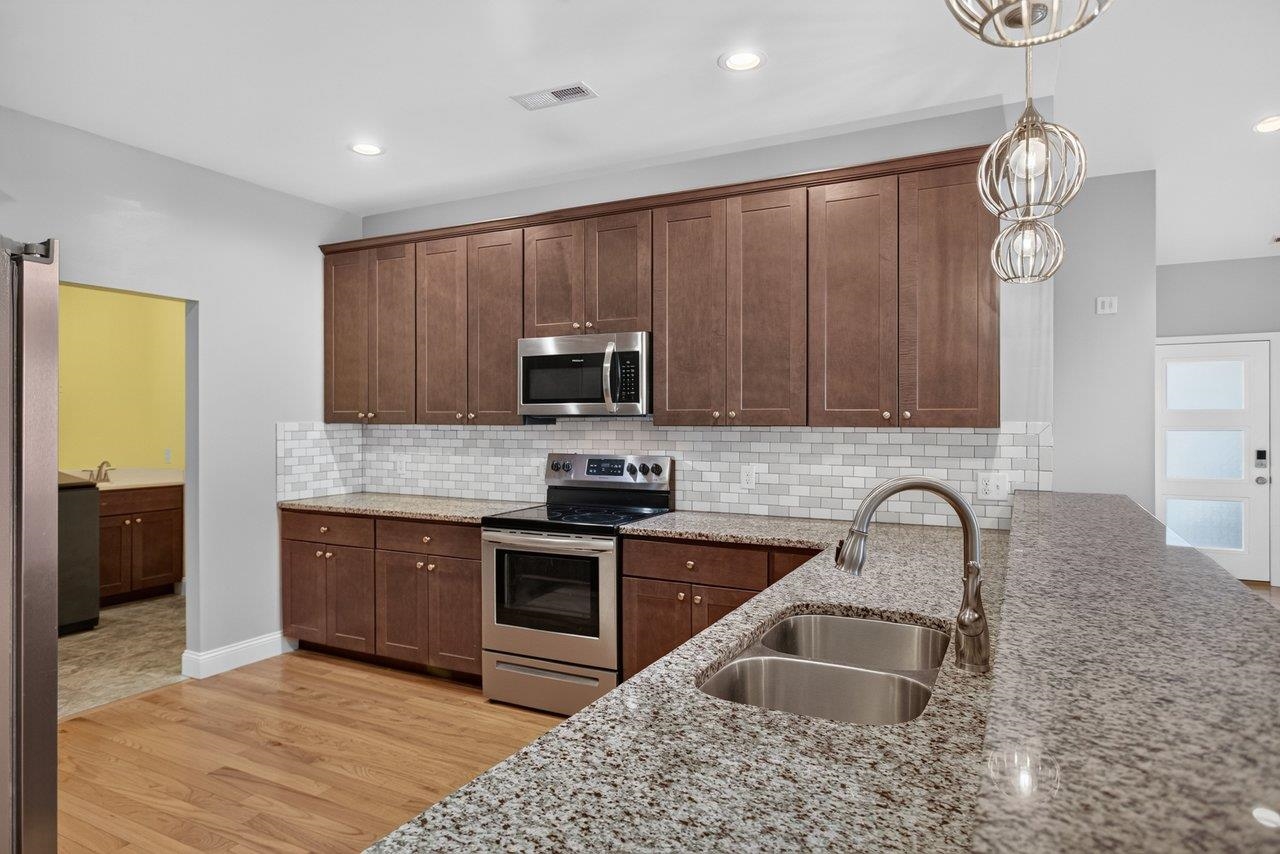 805 COLTSFOOT LN, MCGAHEYSVILLE, Virginia 22840, 3 Bedrooms Bedrooms, ,2 BathroomsBathrooms,Residential,805 COLTSFOOT LN,681813 MLS # 681813