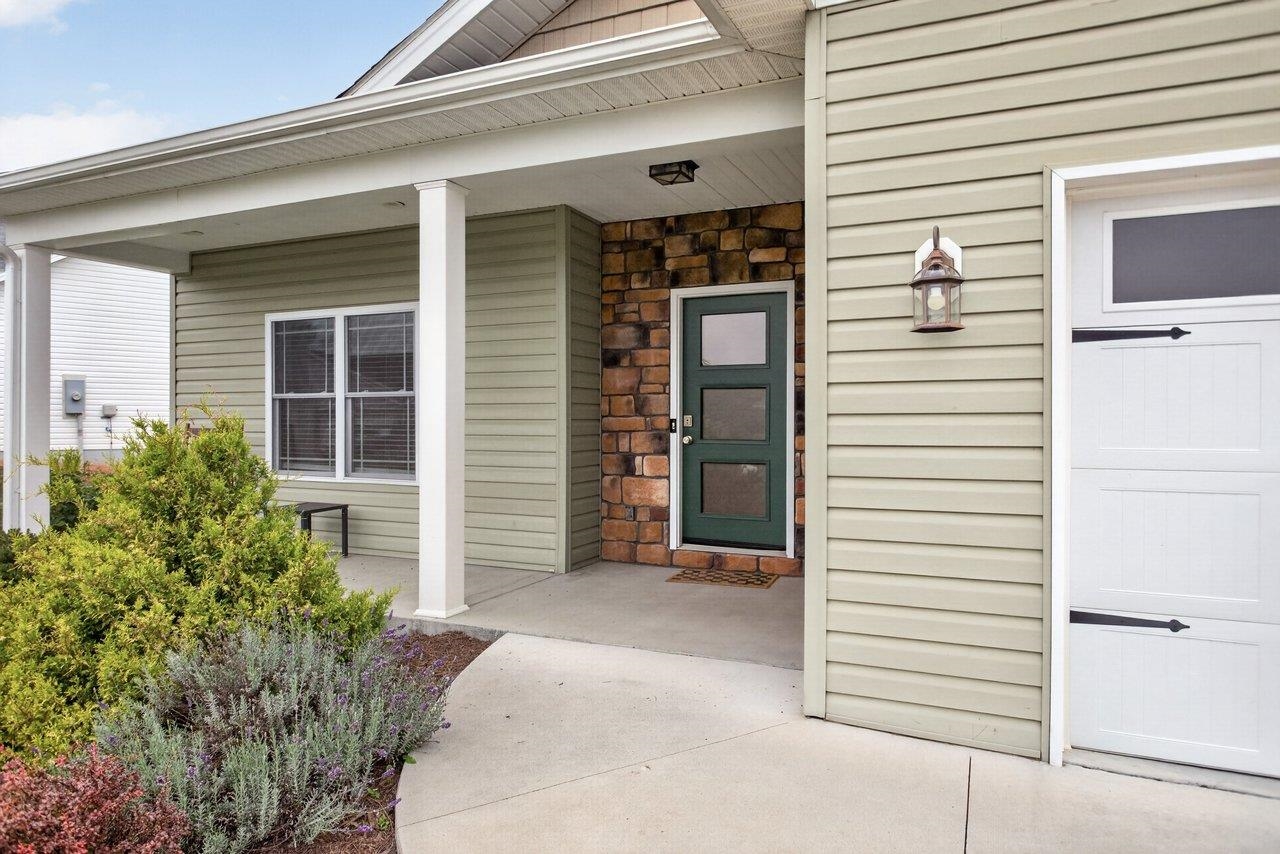 805 COLTSFOOT LN, MCGAHEYSVILLE, Virginia 22840, 3 Bedrooms Bedrooms, ,2 BathroomsBathrooms,Residential,805 COLTSFOOT LN,681813 MLS # 681813
