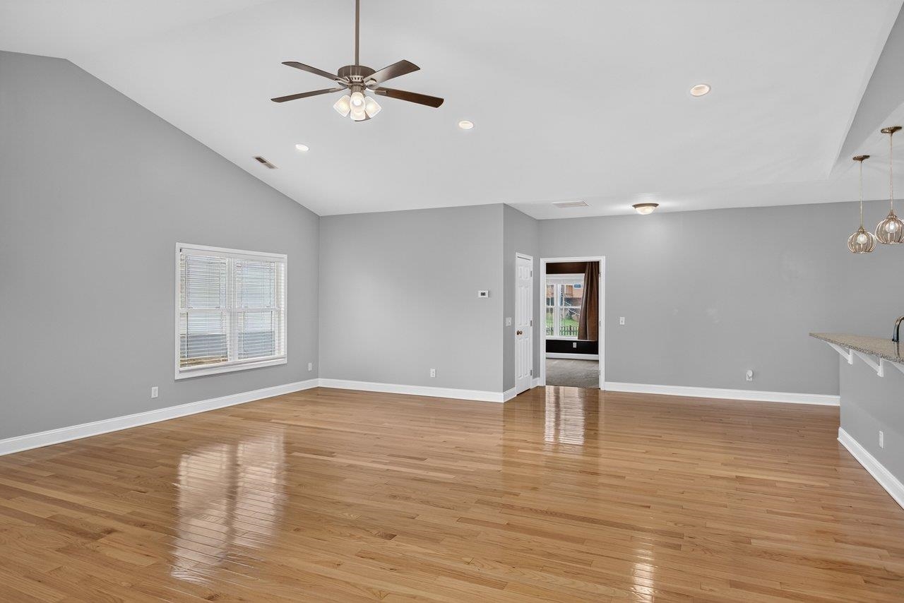 805 COLTSFOOT LN, MCGAHEYSVILLE, Virginia 22840, 3 Bedrooms Bedrooms, ,2 BathroomsBathrooms,Residential,805 COLTSFOOT LN,681813 MLS # 681813