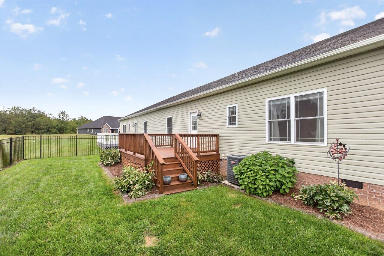 805 COLTSFOOT LN, MCGAHEYSVILLE, Virginia 22840, 3 Bedrooms Bedrooms, ,2 BathroomsBathrooms,Residential,805 COLTSFOOT LN,681813 MLS # 681813