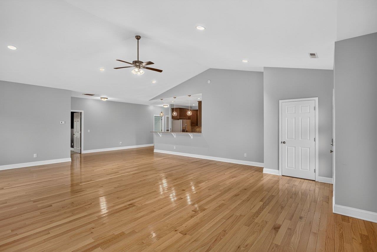805 COLTSFOOT LN, MCGAHEYSVILLE, Virginia 22840, 3 Bedrooms Bedrooms, ,2 BathroomsBathrooms,Residential,805 COLTSFOOT LN,681813 MLS # 681813