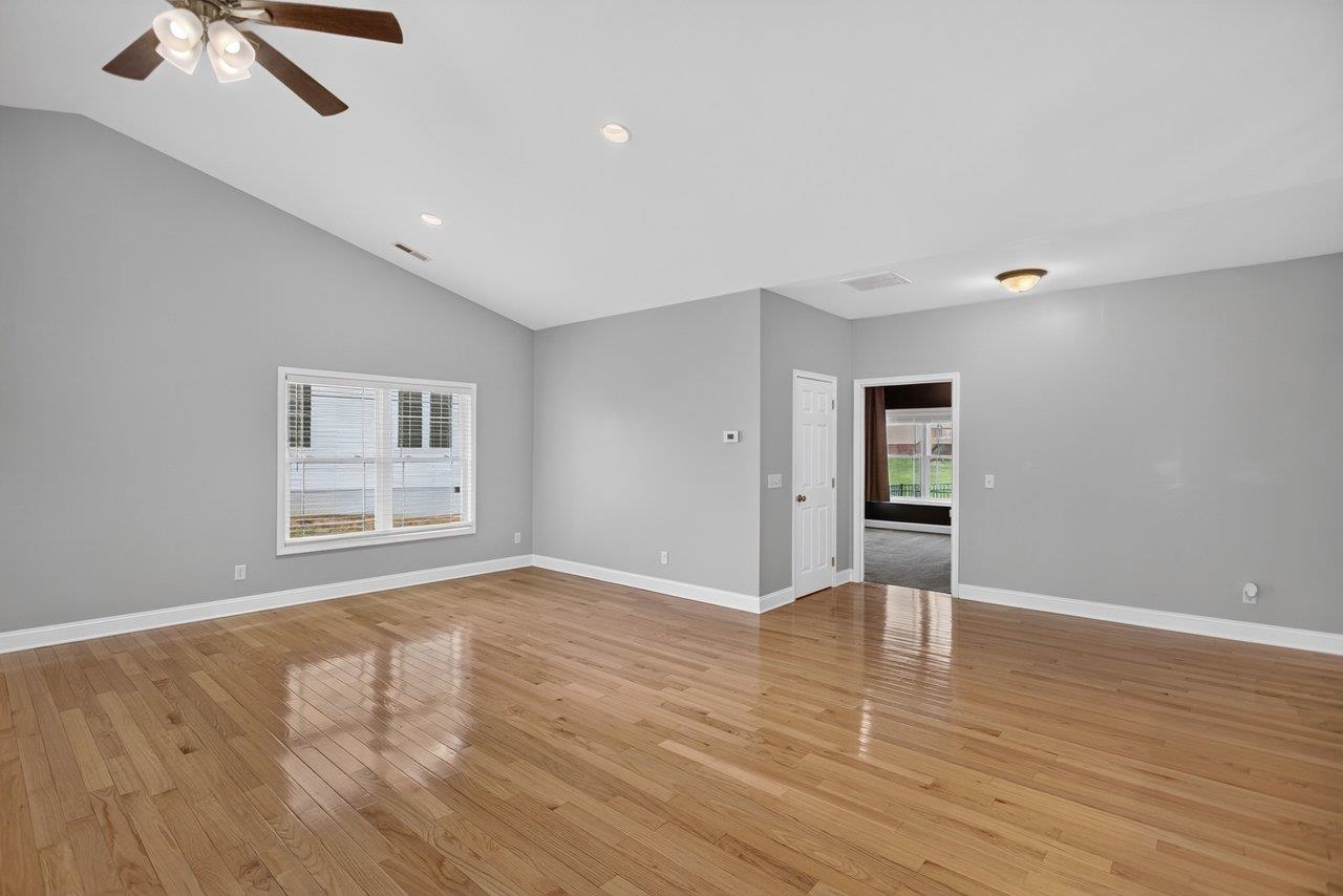 805 COLTSFOOT LN, MCGAHEYSVILLE, Virginia 22840, 3 Bedrooms Bedrooms, ,2 BathroomsBathrooms,Residential,805 COLTSFOOT LN,681813 MLS # 681813