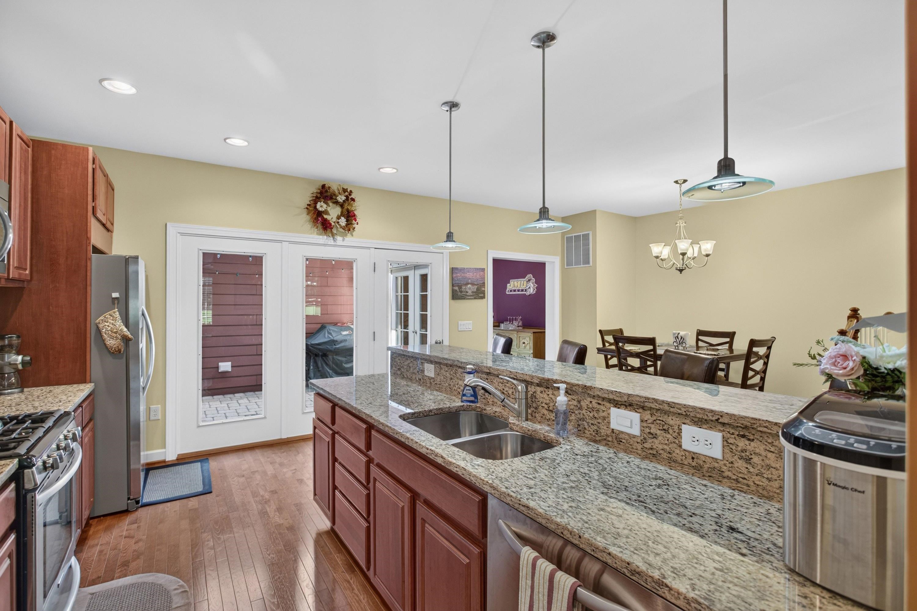 3372 CHARLESTON BLVD, ROCKINGHAM, Virginia 22801, 3 Bedrooms Bedrooms, ,3 BathroomsBathrooms,Residential,3372 CHARLESTON BLVD,682206 MLS # 682206