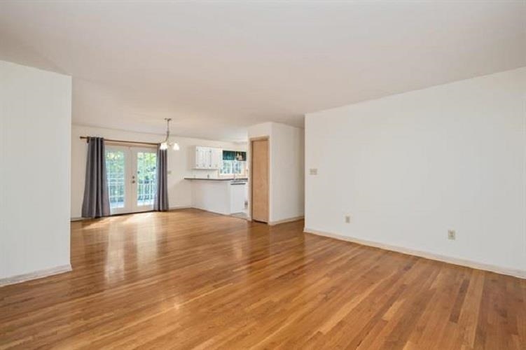 28 LITTLE CHESTNUT LN, LYNDHURST, Virginia 22952, 3 Bedrooms Bedrooms, ,2 BathroomsBathrooms,Residential,28 LITTLE CHESTNUT LN,682209 MLS # 682209 28 LITTLE CHESTNUT LN, LYNDHURST, Virginia 22952, 3 Bedrooms Bedrooms, ,2 BathroomsBathrooms,Residential,28 LITTLE CHESTNUT LN,682209 MLS # 682209